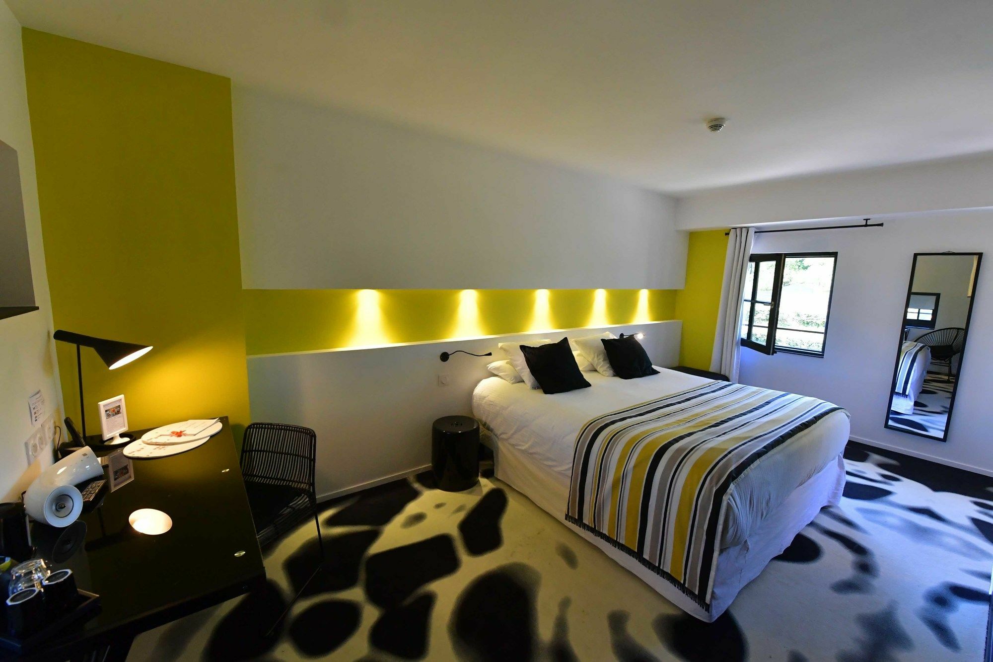 Hotel Pont Levis - Franck Putelat 4*